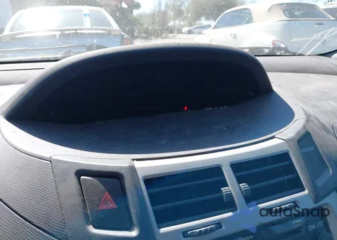 2009 Toyota Yaris z USA, uszkodzony, nr VIN JTDJT903295231203